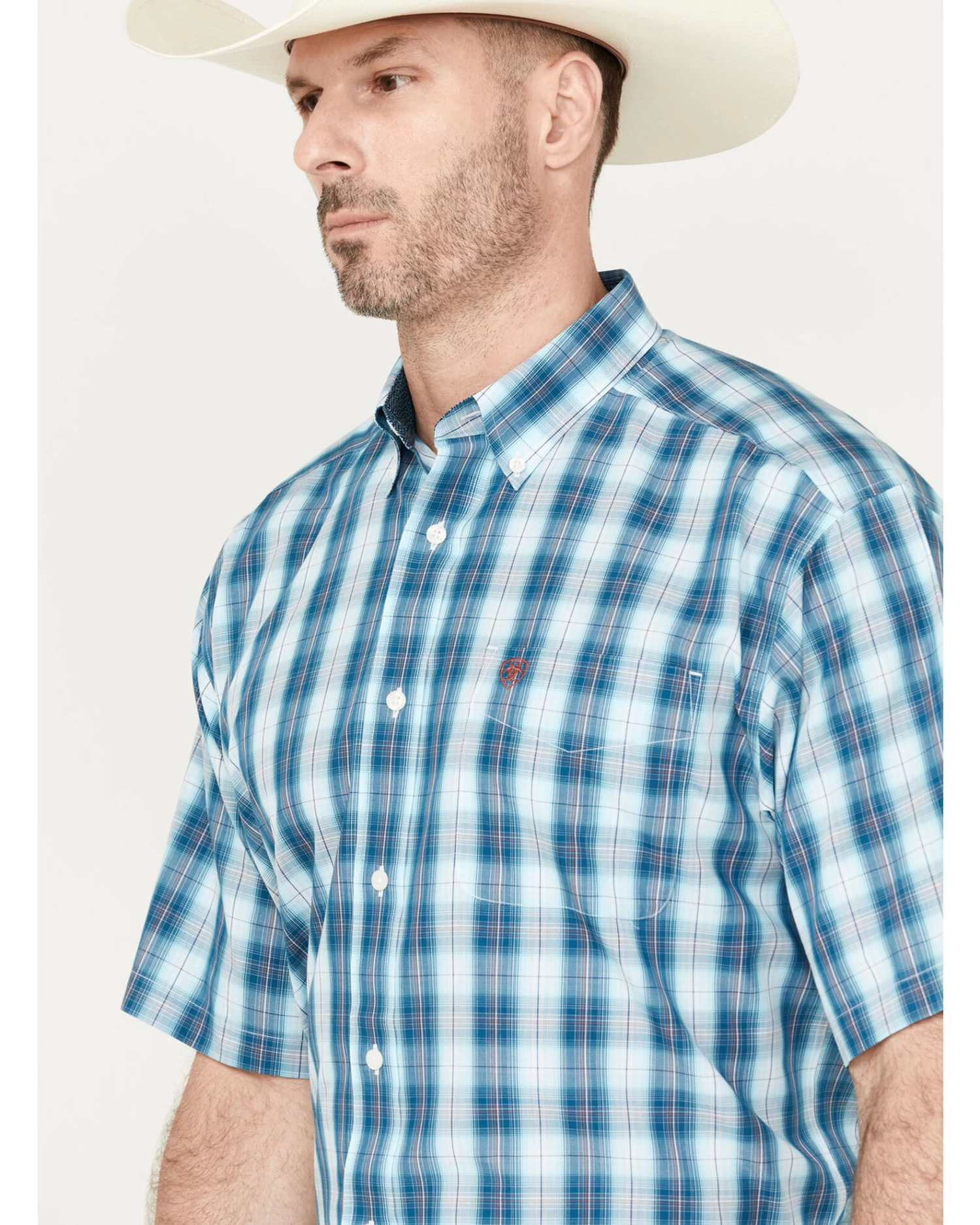 Ariat Men's Wrinkle Free Enzo Plaid Print Button-Down Short Sleeve Western Shirt 2 Ariat Men's Wrinkle Free Enzo Plaid Print Button-Down Short Sleeve Western Shirt - Image 2