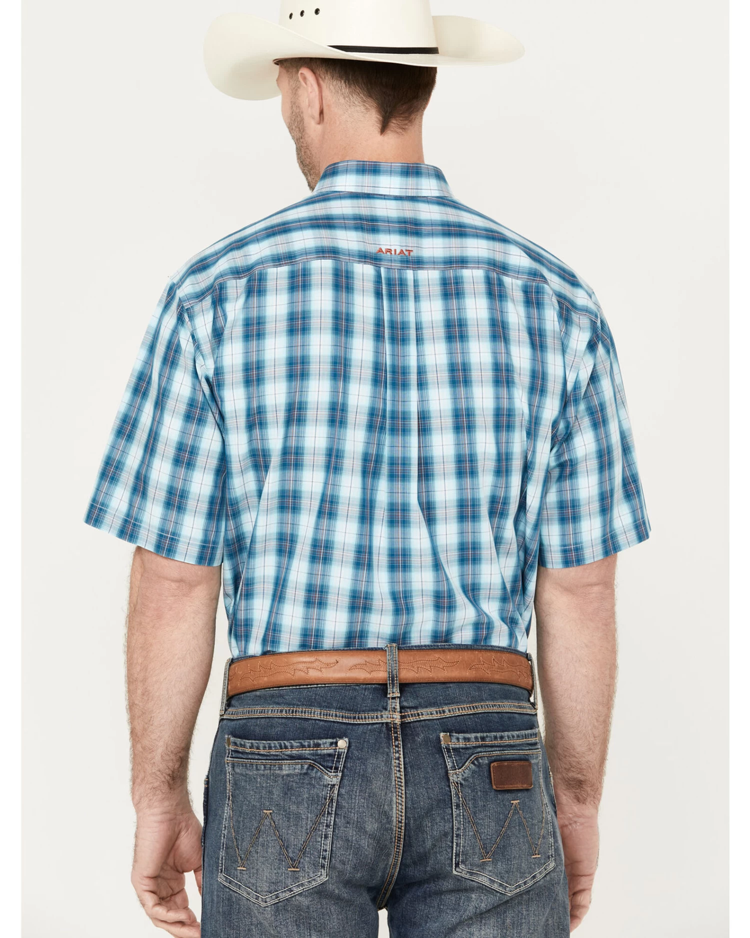 Ariat Men's Wrinkle Free Enzo Plaid Print Button-Down Short Sleeve Western Shirt 4 Ariat Men's Wrinkle Free Enzo Plaid Print Button-Down Short Sleeve Western Shirt - Image 4